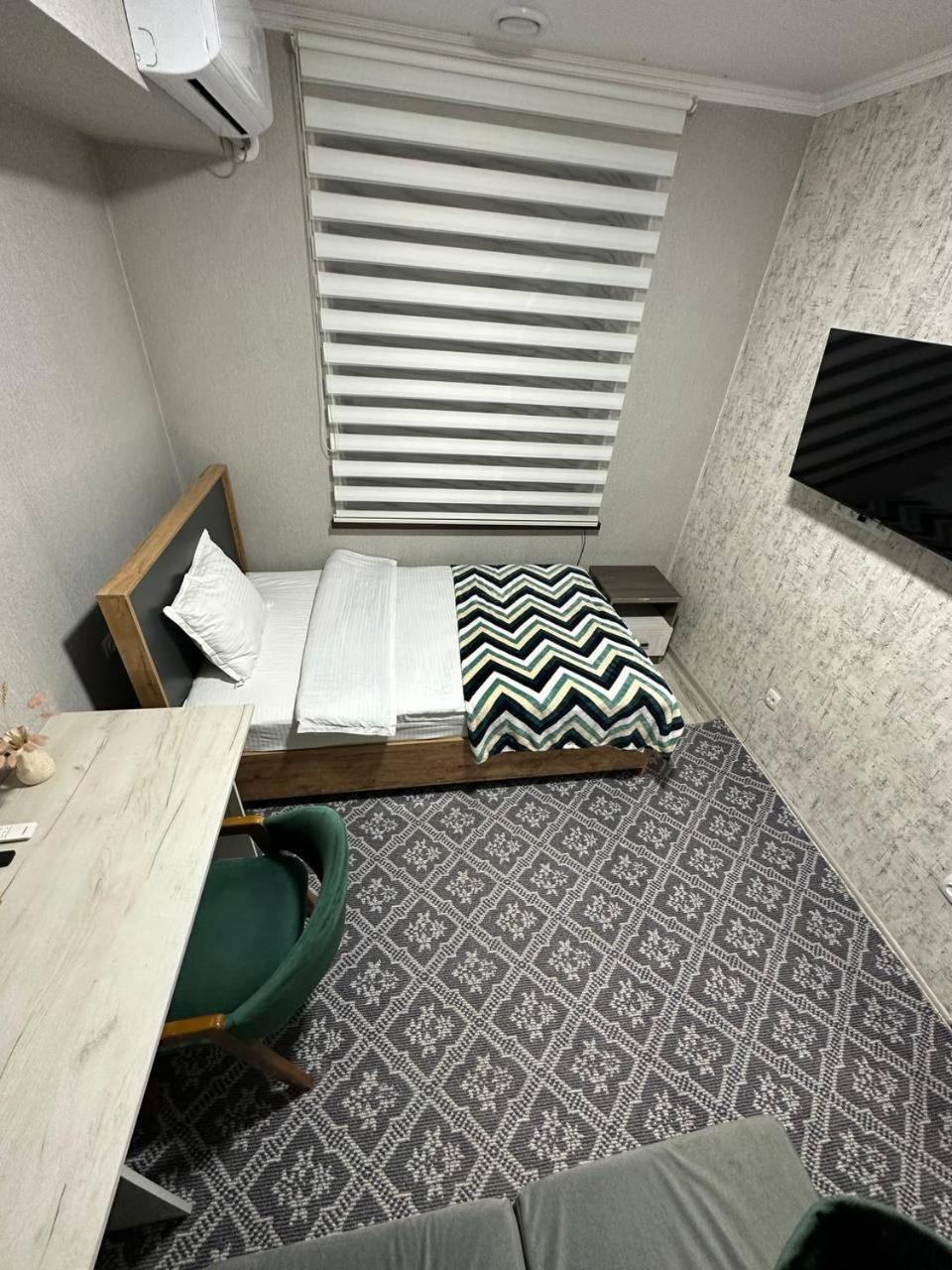 Cube House Osh Hotel Bagian luar foto