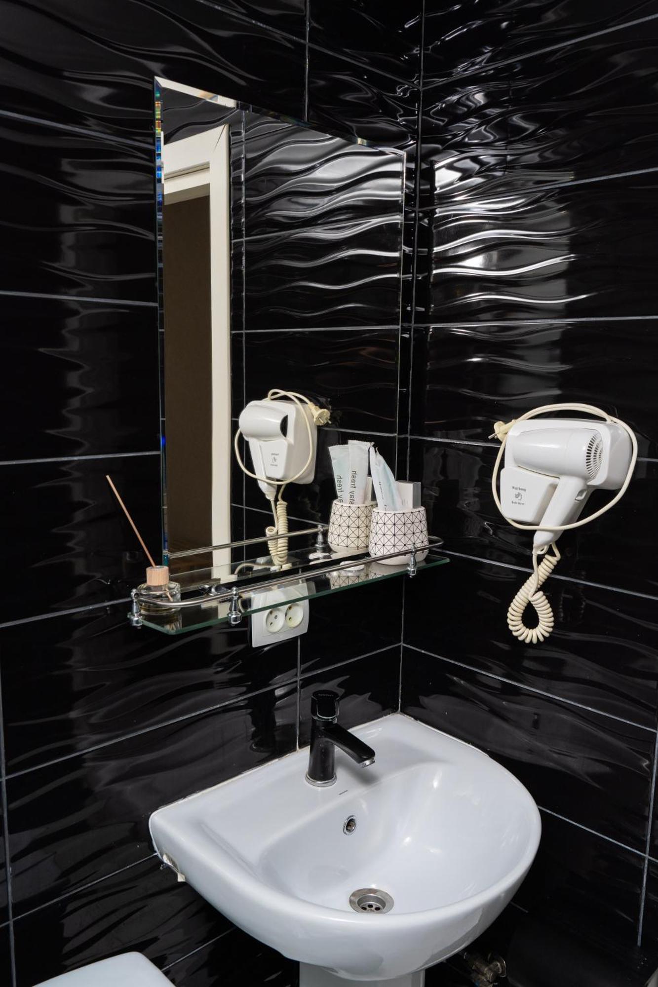 Cube House Osh Hotel Bagian luar foto